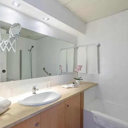 Aparthotel The Navigator - Olympus Marina 4*