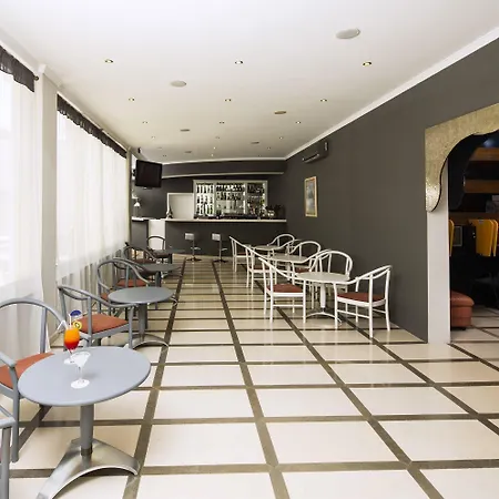 The Navigator - Olympus Marina