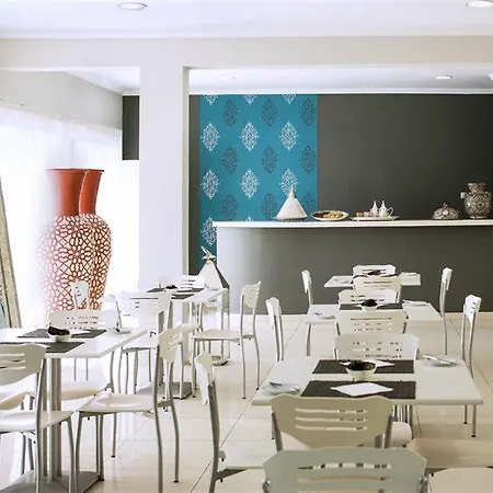 アパートホテル The Navigator - Olympus Marina