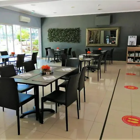 The Navigator - Olympus Marina 4*