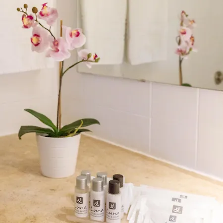 The Navigator - Olympus Marina 4* Виламура