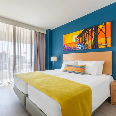 The Navigator - Olympus Marina 4*