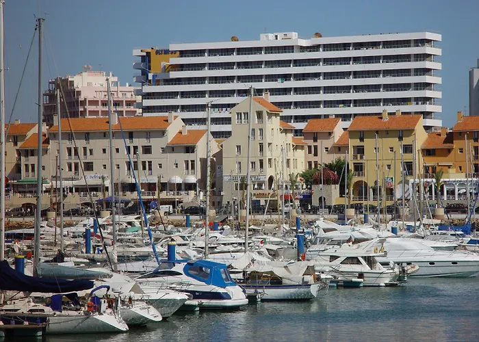 公寓式酒店 The Navigator - Olympus Marina 4*