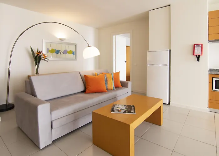 The Navigator - Olympus Marina 4*