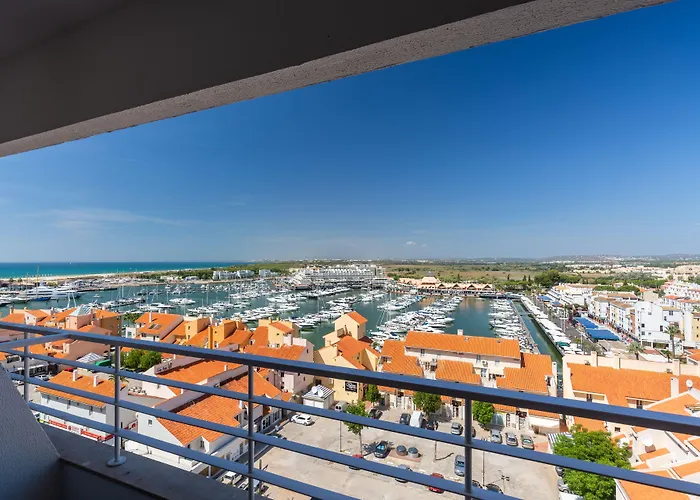 The Navigator - Olympus Marina 公寓式酒店