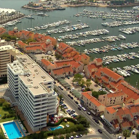 The Navigator - Olympus Marina 4*