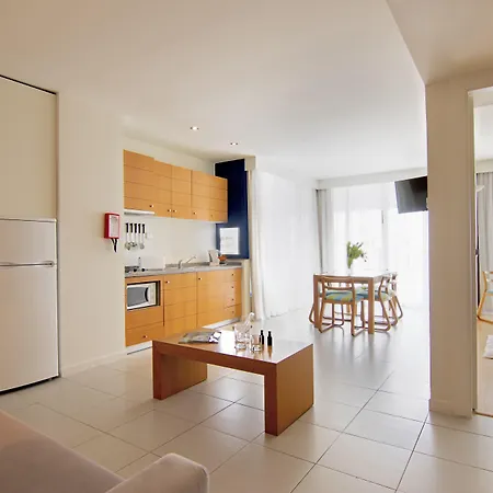 The Navigator - Olympus Marina 4*