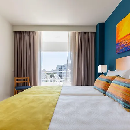 The Navigator - Olympus Marina 4*