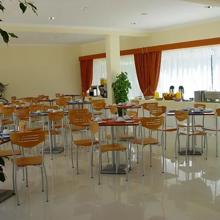 Lägenhetshotell The Navigator - Olympus Marina